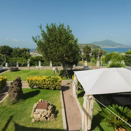 Bed & Breakfast Belvedere 4*